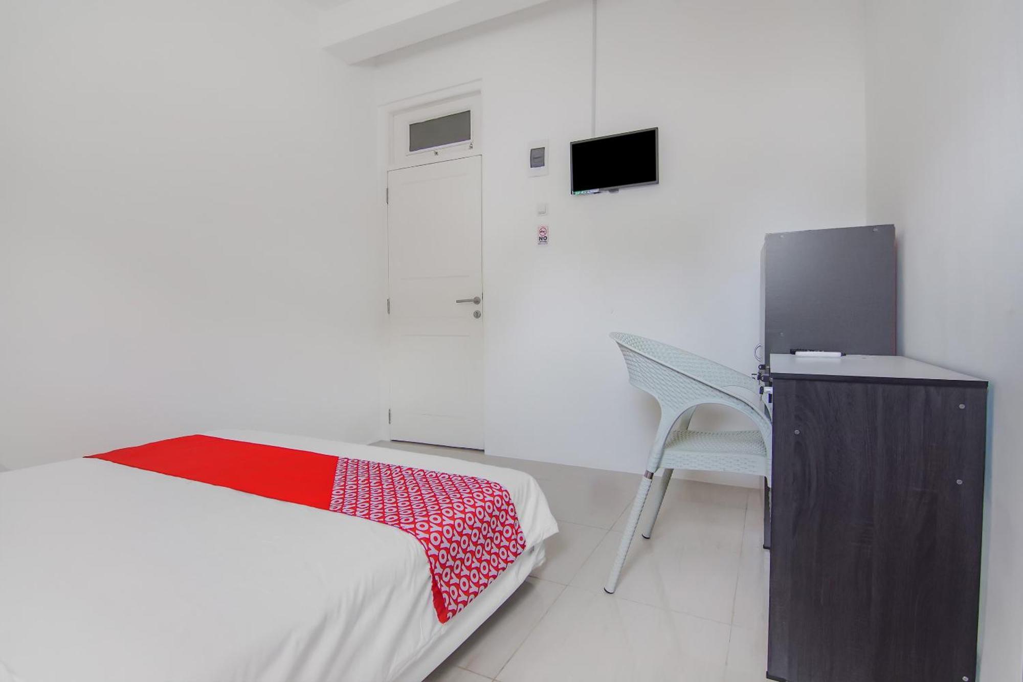 فندق Super Oyo Capital O 90342 Kemang Garden جاكرتا المظهر الخارجي الصورة